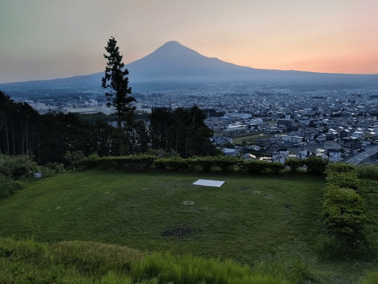 富士山絶景上段サイト W -03